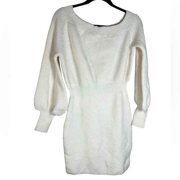 Line & Dot Dresses & Skirts - Line‎ & Dot Sweater Dress Soft! Holidays!